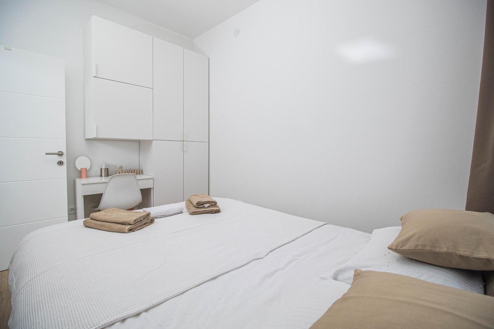 Apartman Maki Vinkovci Bagian luar foto