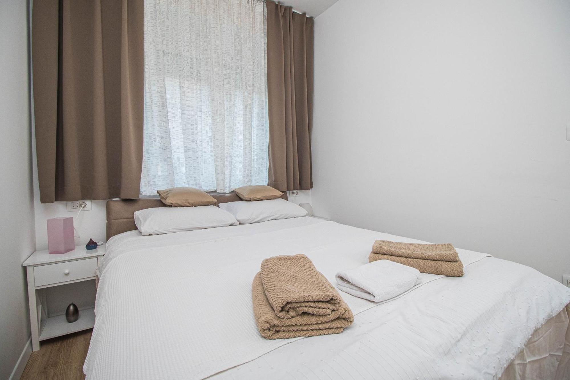 Apartman Maki Vinkovci Bagian luar foto