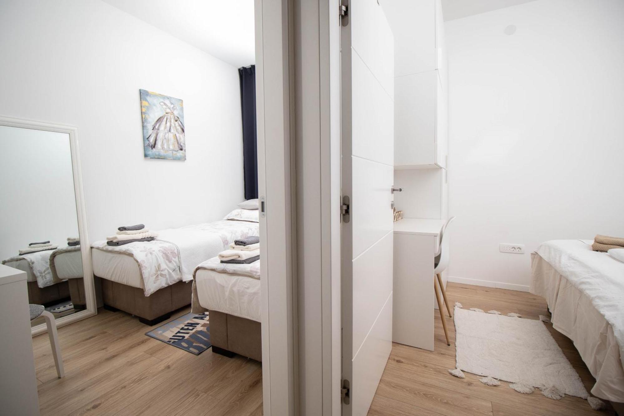 Apartman Maki Vinkovci Bagian luar foto