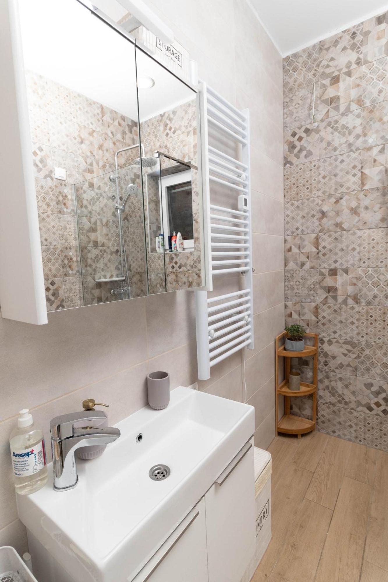 Apartman Maki Vinkovci Bagian luar foto
