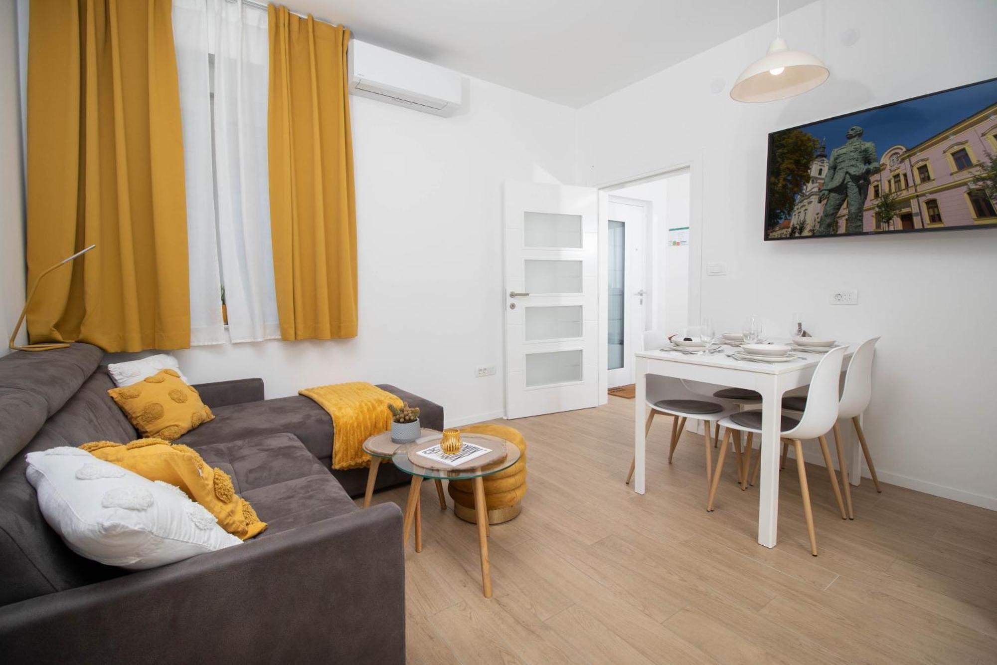 Apartman Maki Vinkovci Bagian luar foto